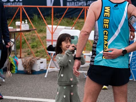 Gusty and gratifying: Big Sur International Marathon draws sellout crowd of 10,000